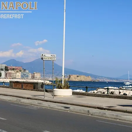 Neapolis Life בית הארחה נאפולי