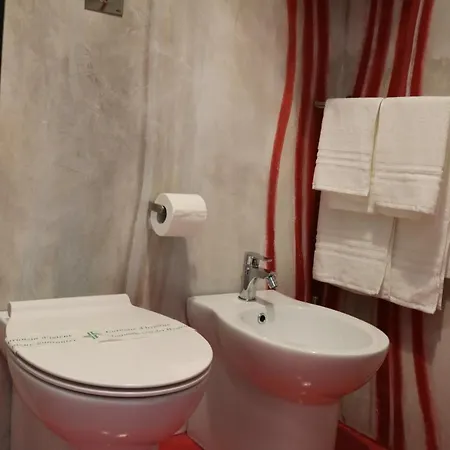 Neapolis Life בית הארחה 3*